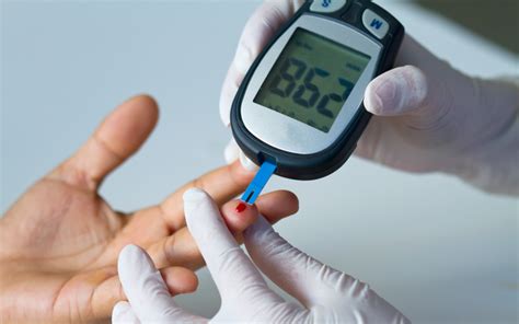Diabetes impacts the lives of more than 34 million americans, which adds up to more than 10% of the population. Saiba a relação entre a Diabetes Mellitus e a Doença Renal ...