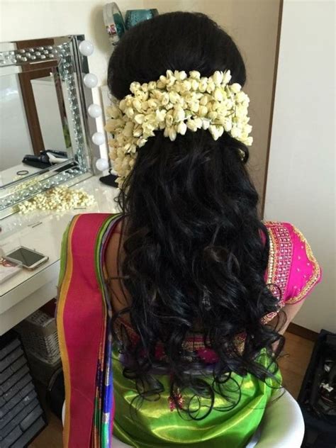Easy Hairstyle Tamil In 2020 Indian Hairstyles Engagement Hairstyles Jasmine Hair