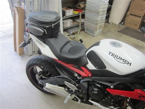 The street triple rs delivers an even higher level of finish with colour coded belly pan, colour coded pillion seat cowl with interchangeable pillion seat and the triumph street triple r had always a supersport dna, but the 2013 version was deigned to reward its rider with more excitement than ever. Finally a comfortable seat... ahhh... - Triumph Forum ...