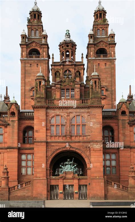 Uk Scotland Glasgow Kelvingrove Art Gallery And Museum Stock Photo Alamy