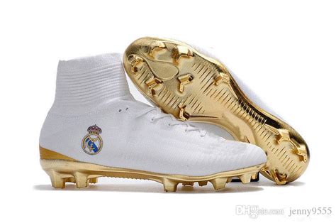 Entdecke cr7 fußballschuhe, bekleidung und zubehör im stil von superstar christiano ronaldo. Großhandel Die Neuen CR7 Kinder Fußballschuhe Rot Gold ...