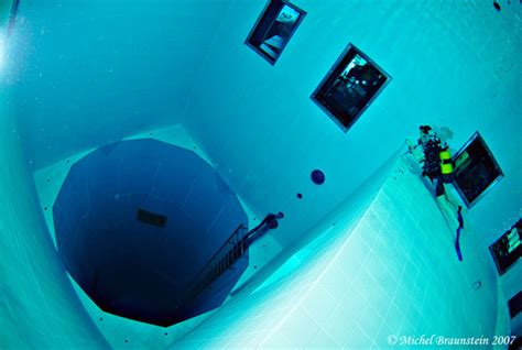Na Bélgica Mergulhe 33 Metros Se Puder Deepest Swimming Pool