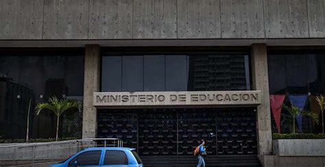 El ministerio del poder popular para la educación, el los documentos académicos de educación primaria, secundaria, técnica y media, en general, se legalizan ante el ministerio del poder popular. Narco detenido en EEUU cobraba por el Ministerio de Educación (+Detalles) | Venezuela Awareness ...