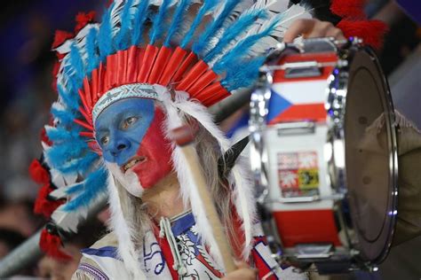 Českou reprezentaci čeká v pondělí důležitý zápas. Autobusový zájezd na Česko - Švédsko / Bělorusko - Česko ...