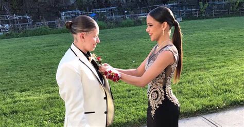 Massachusetts Teens Become Schools First Same Sex Senior Prom Queens