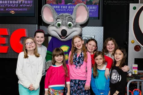 A Birthday Party At Chuck E Cheeses Is A T For You And Your Child