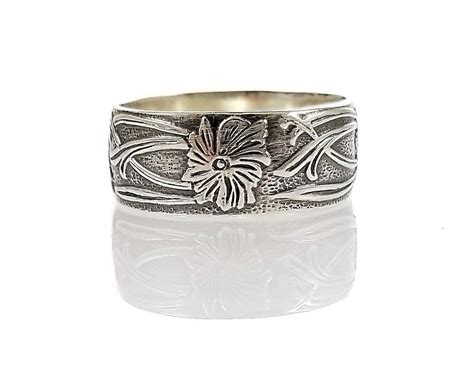 Flowers make great coasters, especially if they have a solid center where you can rest your drink. Art Nouveau Vine and Floral Pattern 8mm Band | Unisex Ring ...