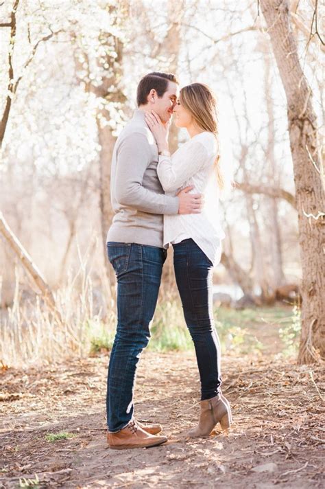 Image Result For Engagement Photo Outfits Fall Engagement Photo