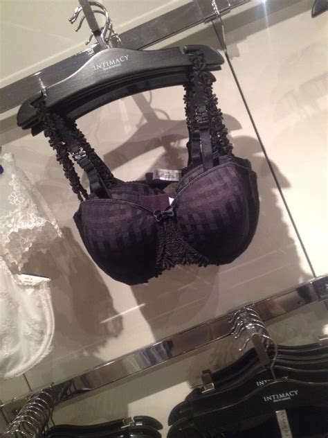 Beauty And The Bump Event Recap An Intimate Affair With Kim And Intimacy Bra Fit Stylists