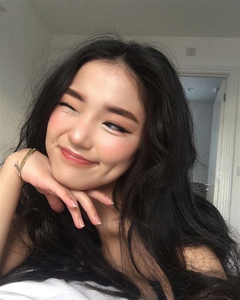 Kneewah On Instagram Asian Makeup Looks Asian Makeup Hair Makeup