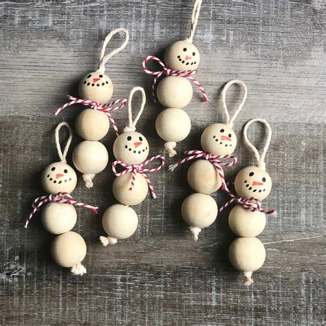 Wood Bead Snowman Ornaments #christmascrafts  Christmas ornament