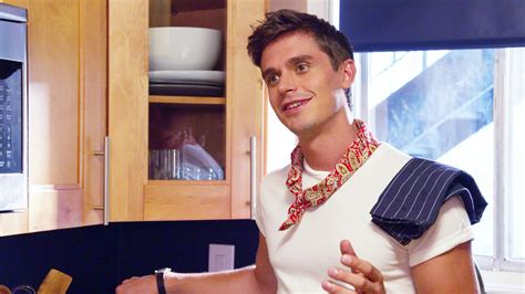 Queer Eyes Antoni Porowski And The Joy Of Barely Cooking Vogue