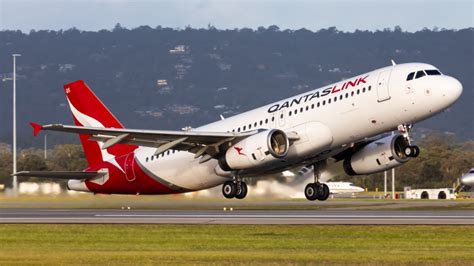 Qantaslink Airbus A320 232 Vh Vqs V1images Aviation Media