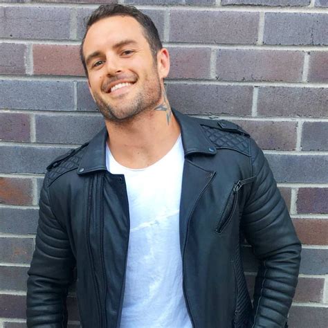 331k Followers 323 Following 717 Posts See Instagram Photos And Videos From Daniel Conn
