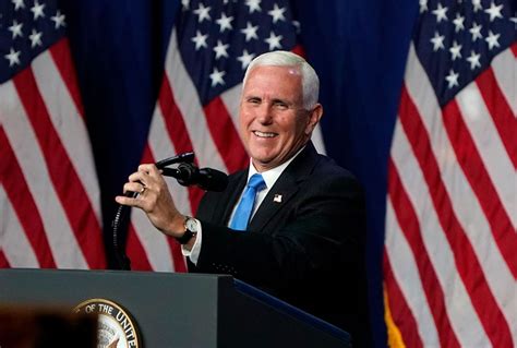 Mike Pence's contemptible convention speech: A fable of failure ...