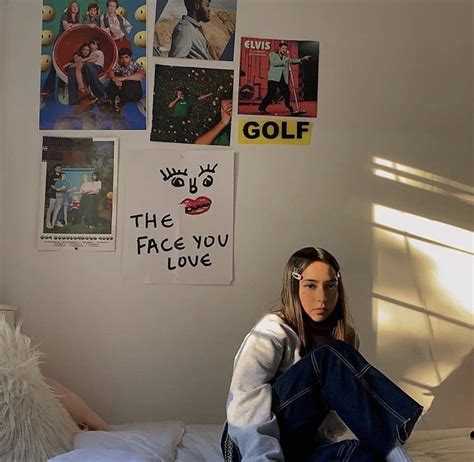 Maybe you would like to learn more about one of these? Pin by kacysing on photo inspo | Aesthetic bedroom ...