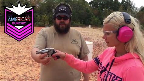 Shooting Guns With The Hossusmc American Gun Chic Tries New Guns