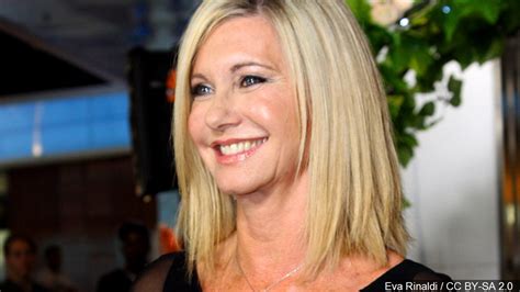 olivia newton john diagnosed with cancer for 3rd time