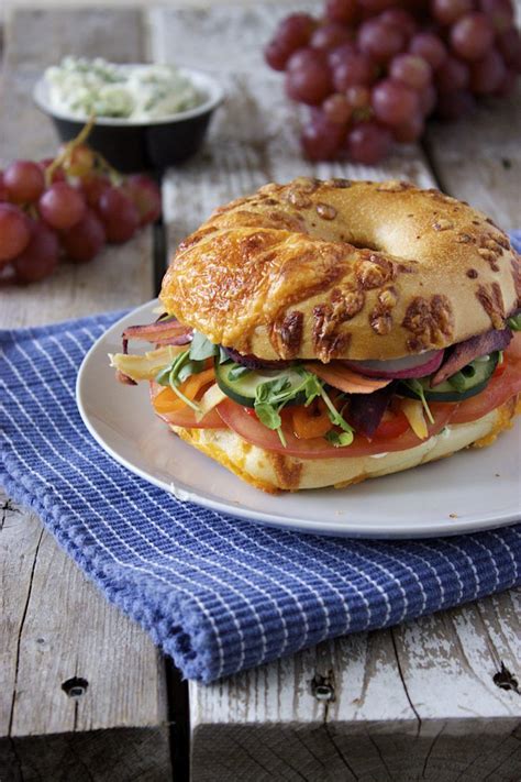 Jalape O Rainbow Veggie Bagel Sandwiches Ks Bagel Sandwich Recipes Bagel Recipe Bagel