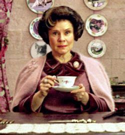 Hogwarts Imelda Staunton As Dolores Jane Umbridge