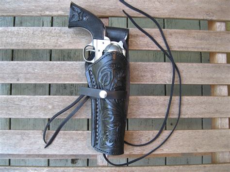 Western Gun Holster Black Right Handed For 22 Caliber Single
