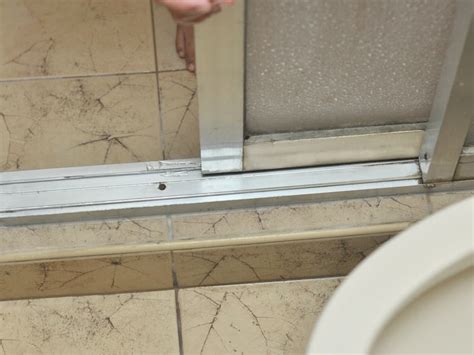 How To Install A Sliding Shower Door Bottom Guide Homeviable