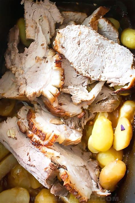 Perfectly cooked boneless pork loin roast flavored with garlic and prepared with potatoes. How to Cook a Boneless Pork Loin Roast - Oven roasted pork ...