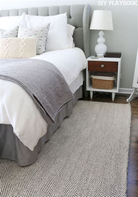 How To Pick A Neutral Bedroom Rug Tutorial Diy Playbook Master