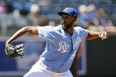 Singer Leads Royals To Victory And Series Win Vs Tigers Winnipeg