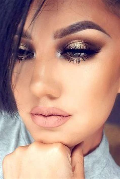 Awesome Elegant Natural Smoky Eyeshadow Makeup Ideas For Fall Party