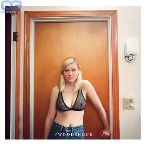 Kirsten Dunst Nackt Nacktbilder Playboy Nacktfotos Fakes Oben Ohne