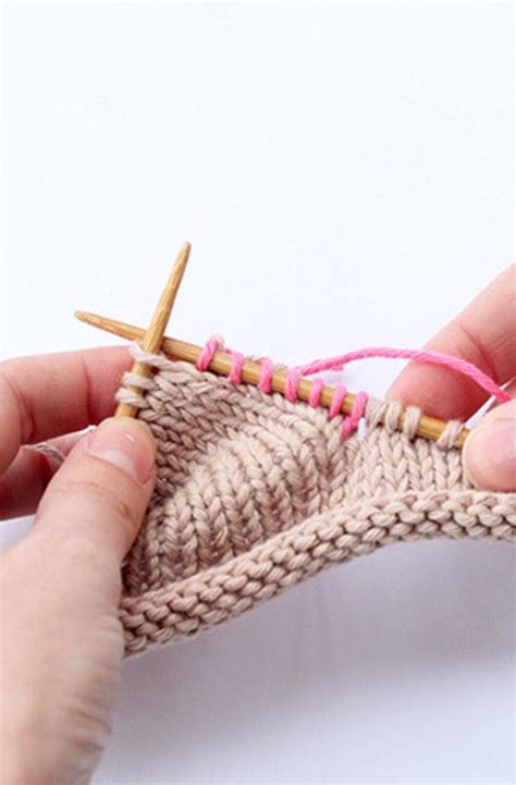How To Pick Up Stitches In Knitting For Sleeves How To Pick Up Knit