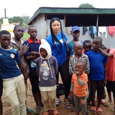 World Humanitarian Day Ex Beauty Queen Rita Oguebie Storms Idps Pics Naijafinix