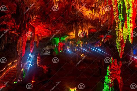 Yellow Dragon Cave Wonder Of The World S Caves Zhangjiajie China