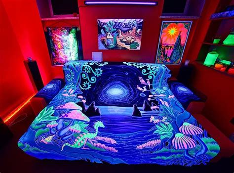 Psychedelic Bedset Trippy Bedding Uv Bedset Fluorescent Etsy Hippie