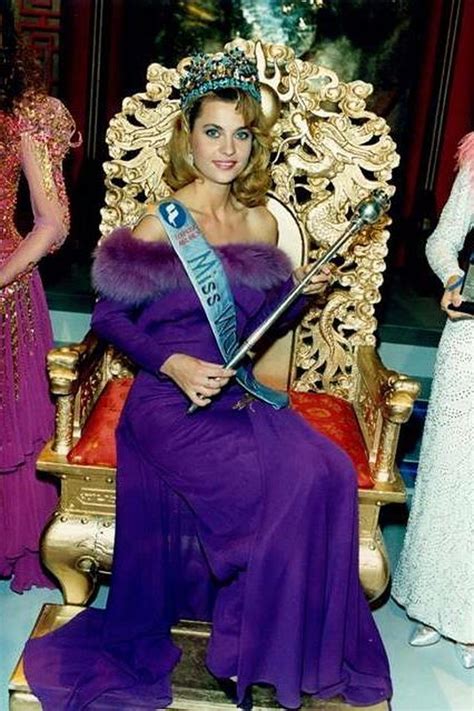 Zobacz, co aneta (aneta7239) odkrył(a) na pintereście — największej na świecie kolekcji pomysłów. Aneta Kręglicka, Miss Świata 1989, świętuje 52. urodziny