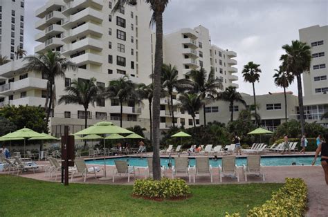 This is acceptable for a beach/seaside, family, shopping getaway. "Hotelpool" Holiday Inn Miami Beach-Oceanfront (Miami ...