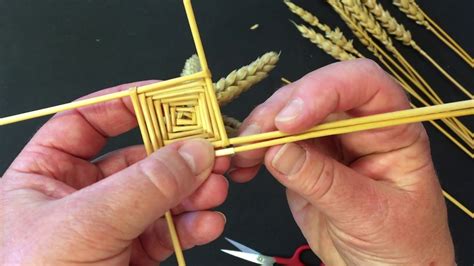 Straw Work Techniques Increasing And Decreasing Spiral Plait Youtube