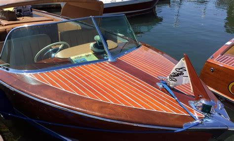 Classic Wooden Boats In All Their Elegance Roars Off In Tahoe
