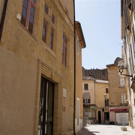 La Cit De Nostradamus Office De Tourisme De Salon De Provence