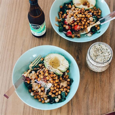 Wanna consume less calories as you eat your favorite snacks? 7 Fresh Salads under 100 Calories ... | Healthy eating ...