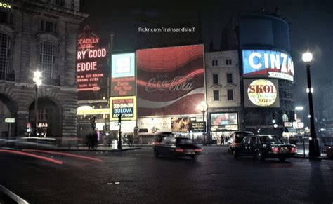 Piccadilly Circus 1976 Piccadilly Circus Times Square Broadway Shows