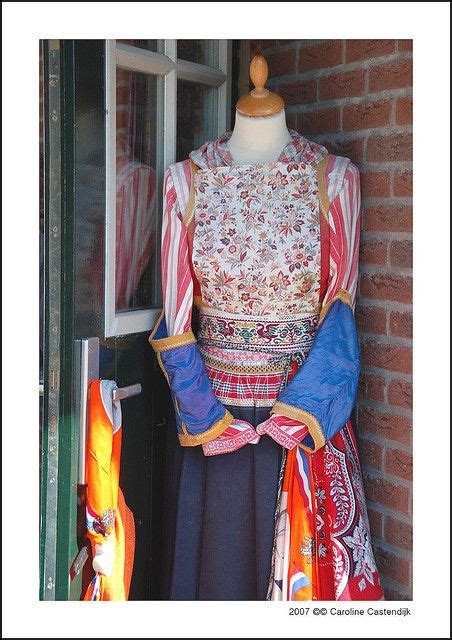 Marken Tribal Dress Traditional Dresses Traditional Fashion