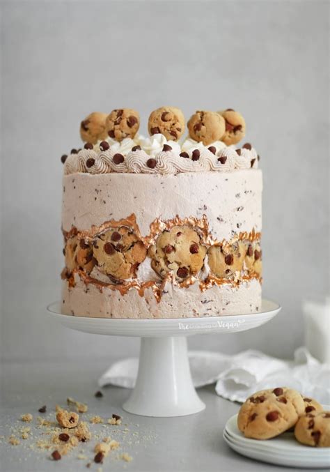 Vegan Chocolate Chip Cookie Fault Line Cake | Fault line cakes, Fault line cake, Line cake
