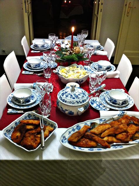 Luckily, christmas dinner ideas are in no short supply these days. Christmas Eve's dinner: fish soup, carp and potato salad.in our family since I was born..KS ...