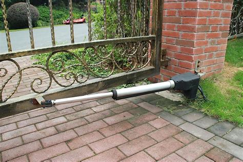 This video will show you how to programme a key sliding gate opener. 300KG Single Swing Auto Motor Remote Gate Opener - DIY ...