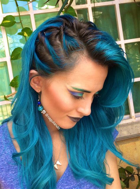 Aquamarine Hair Dye