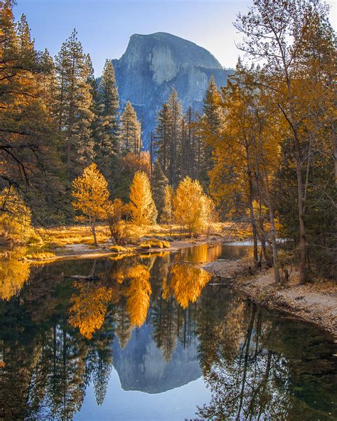 Fall in Yosemite Valley [OC][3186 × 3983] : EarthPorn