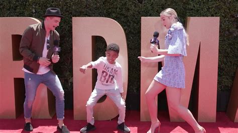 Rdma Red Carpet Dance Challenge Radio Disney Music Awards Youtube