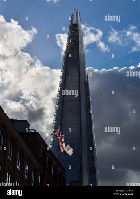 The Shard Shard Of Glass 72 Storey Skyscraper In London And Is The